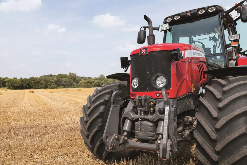 ifm biedt onder meer totaaloplossingen voor mobiele toepassingen in de landbouwsector, met alles van de sensor en bekabeling tot het display en besturingssysteem