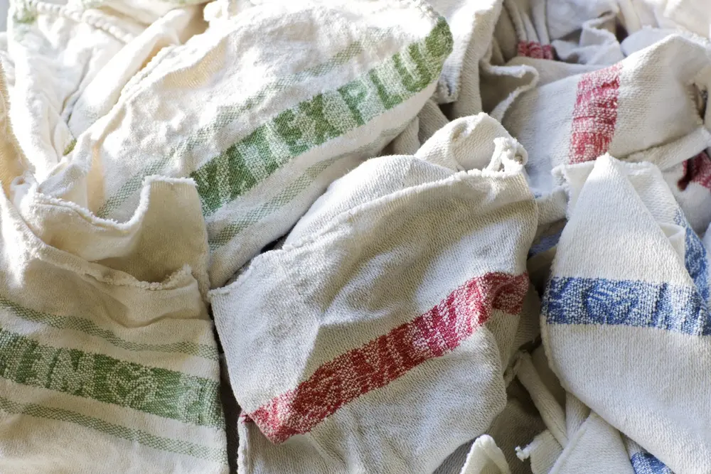 De Duitse textielleverancier richt zich bij het wassen van zijn producten op het behoud van hulpbronnen. De poetsdoeken kunnen tot 50 maal worden gewassen en hergebruikt.