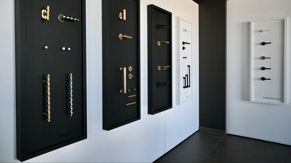 De nieuwste collectie van de deurklinkproducent zijn allemaal op de nieuwe draaibank vervaardigd