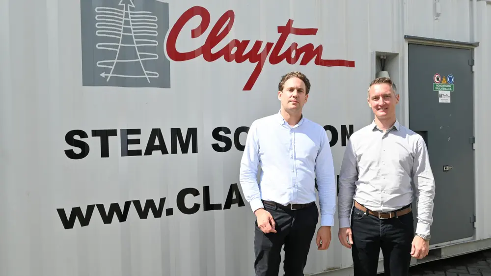 Salesverantwoordelijke Levi Stenten van Clayton en account manager Tom Gorissen van Mavom