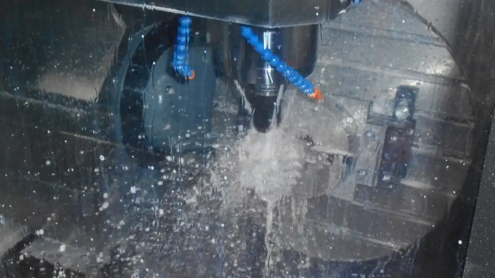 De nieuwe machine wordt hier onder meer ingezet om conische vertandingen te maken