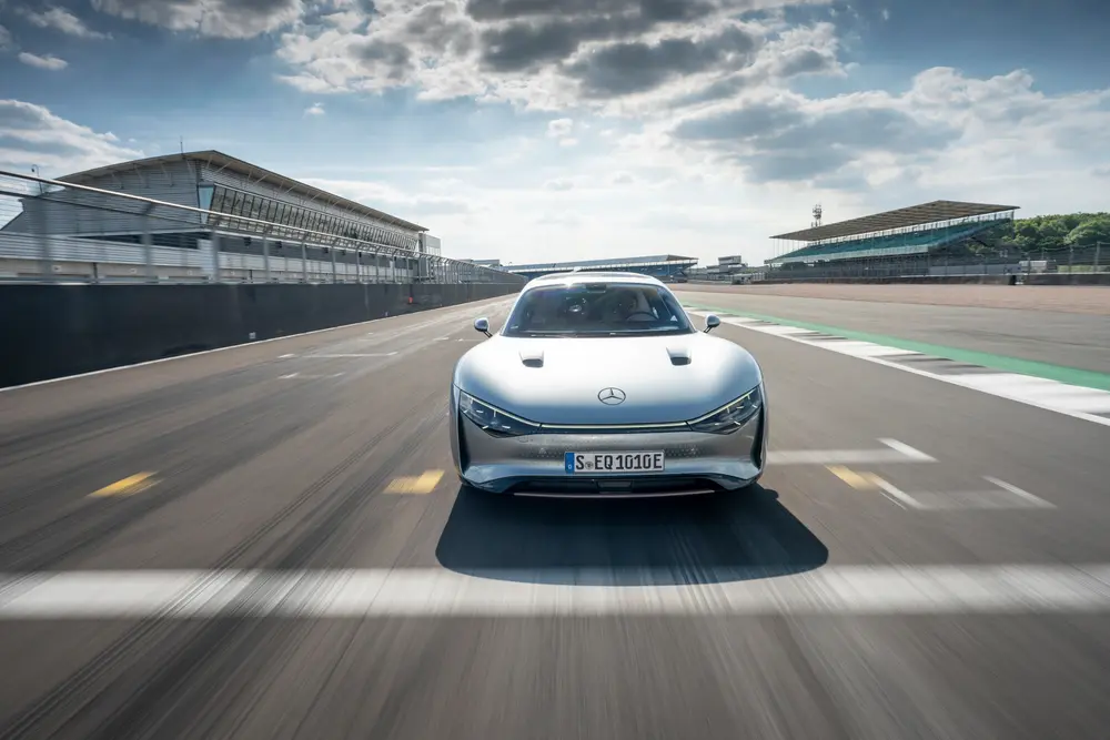 VISION EQXX breekt eigen efficiëntierecord met 1.202 km op één enkele batterijlading