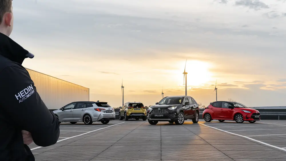 Hedin Automotive neemt Toyota-concessie Marc Janssens in Geel over. Met de overname breidt het bedrijf zijn Toyota-netwerk uit en vergroot het zijn marktaandeel op de Belgische markt.