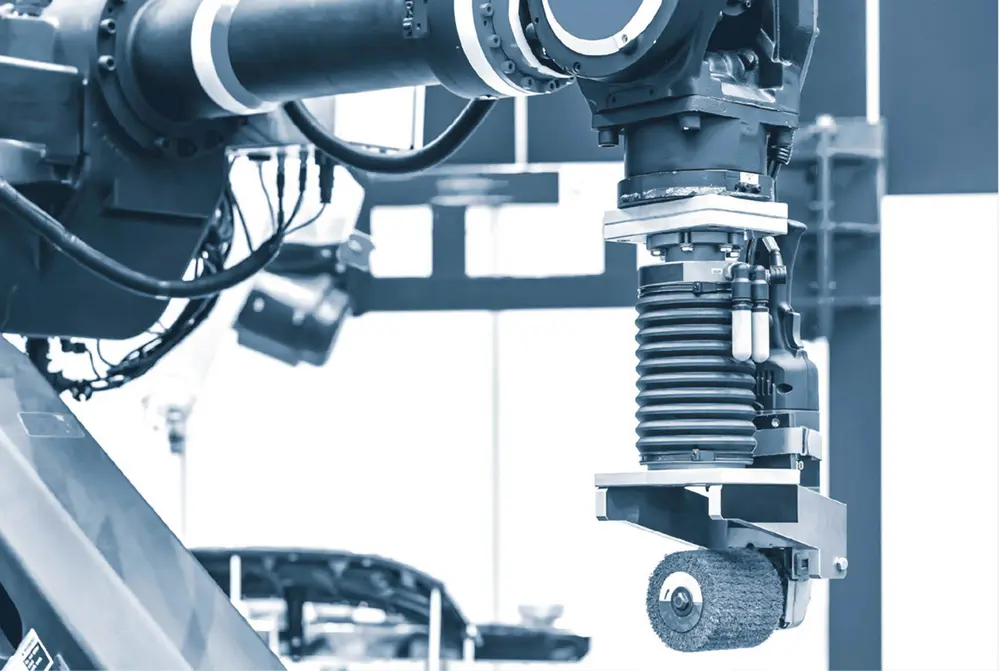 Extrom propose des kits de ponçage robotisé pour travailler un vaste éventail de surfaces: fibre de carbone, fibre de verre, métal, plastique, bois, surface solide