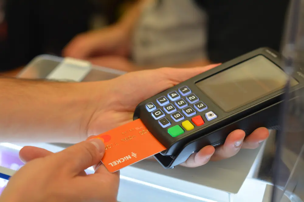 Nickel bankieren in de krantenwinkel