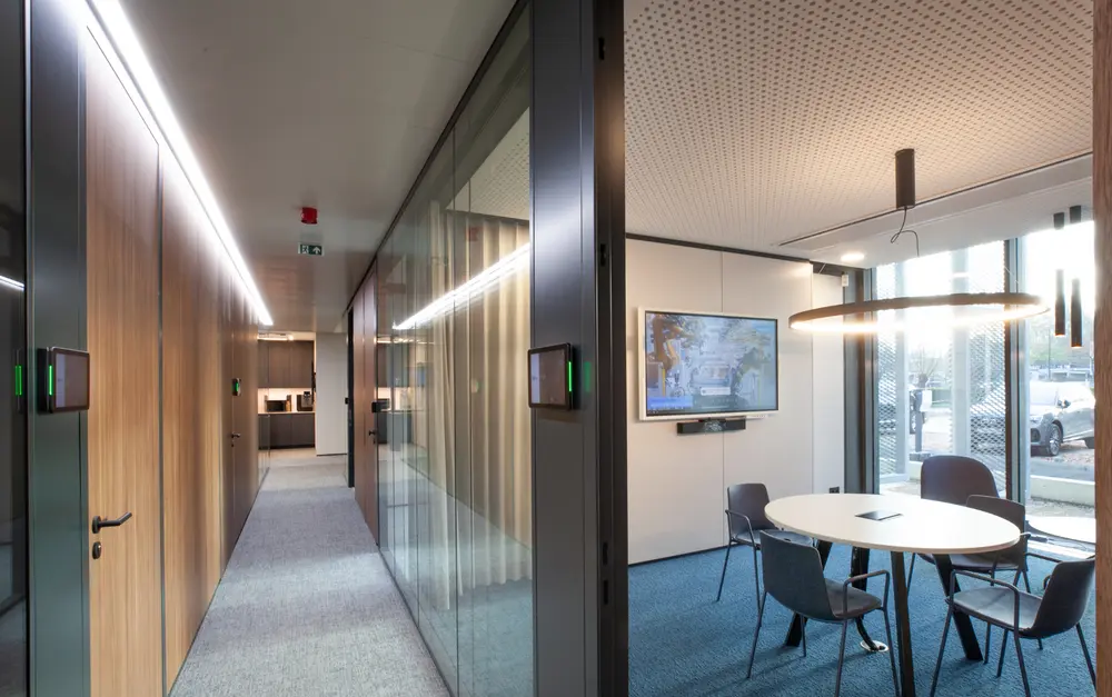 sensoren onder flexdesks