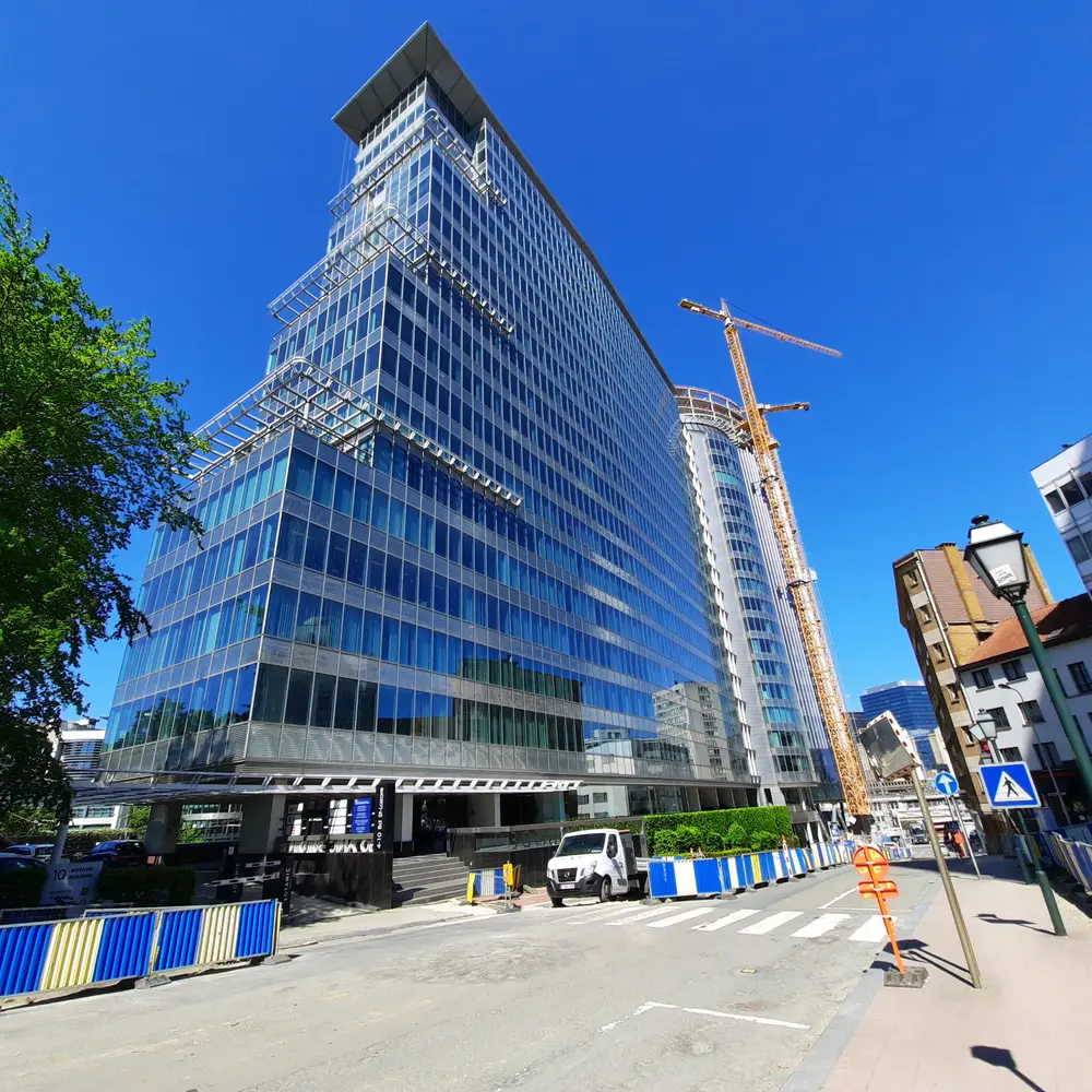 La Botanic Tower Brussels démontre qu’il est tout à fait possible d’améliorer l’efficacité énergétique des anciens bâtiments et de les adapter aux besoins futurs.