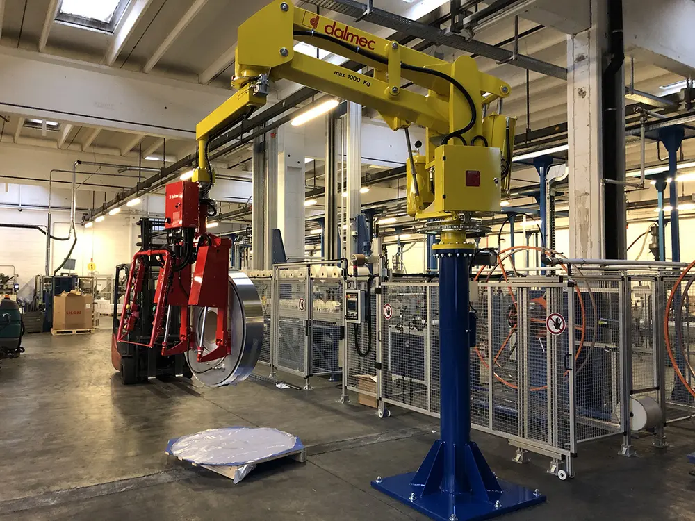 De toestellen worden dikwijls ingezet ter ondersteuning van automatische processen, zoals het beladen van een machine