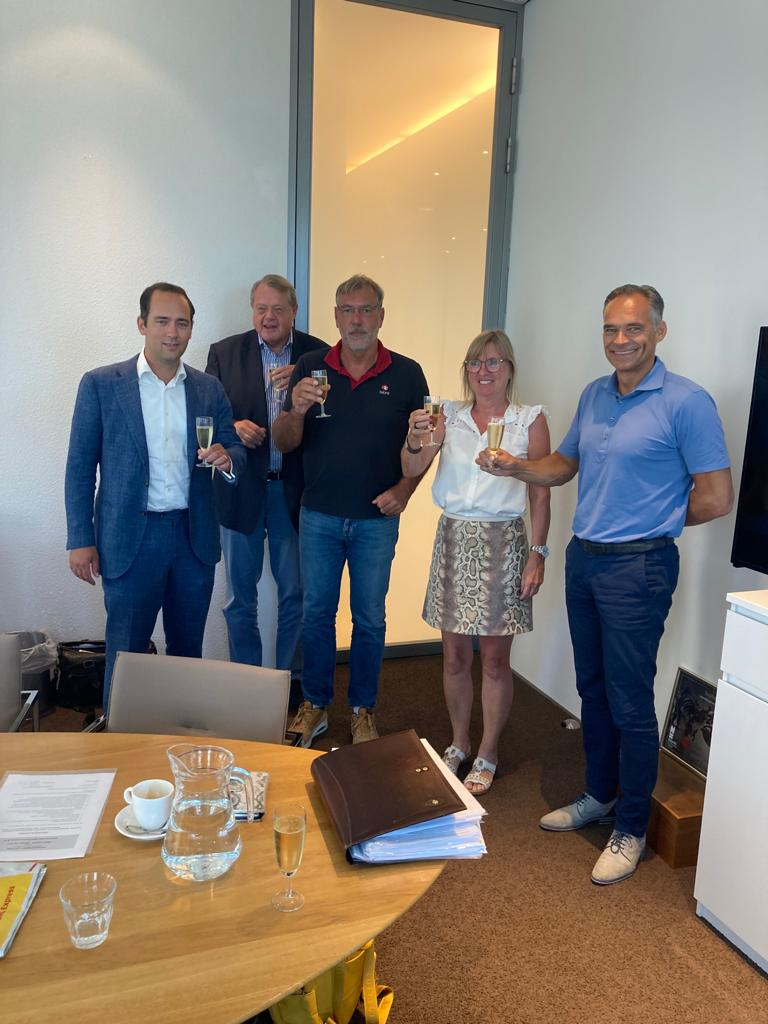 Van links naar rechts Robert-Jan Broekhuijsen, Rudolph Snethlage, Taco Boelema, Carla Boelema en Robert Timmer