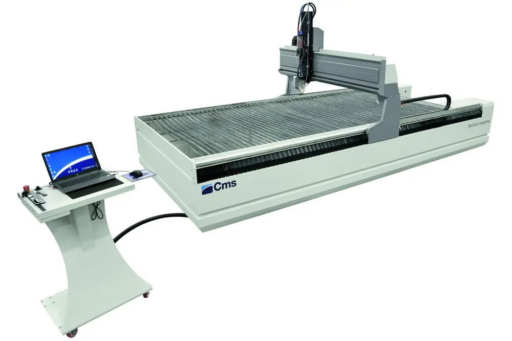 De openframestructuur van de Technocut Smartline met zijn elektrisch portaal en lineaire geleidingen geïntegreerd in een stevige tank maakt een gemakkelijke toegang tot de werktafel mogelijk