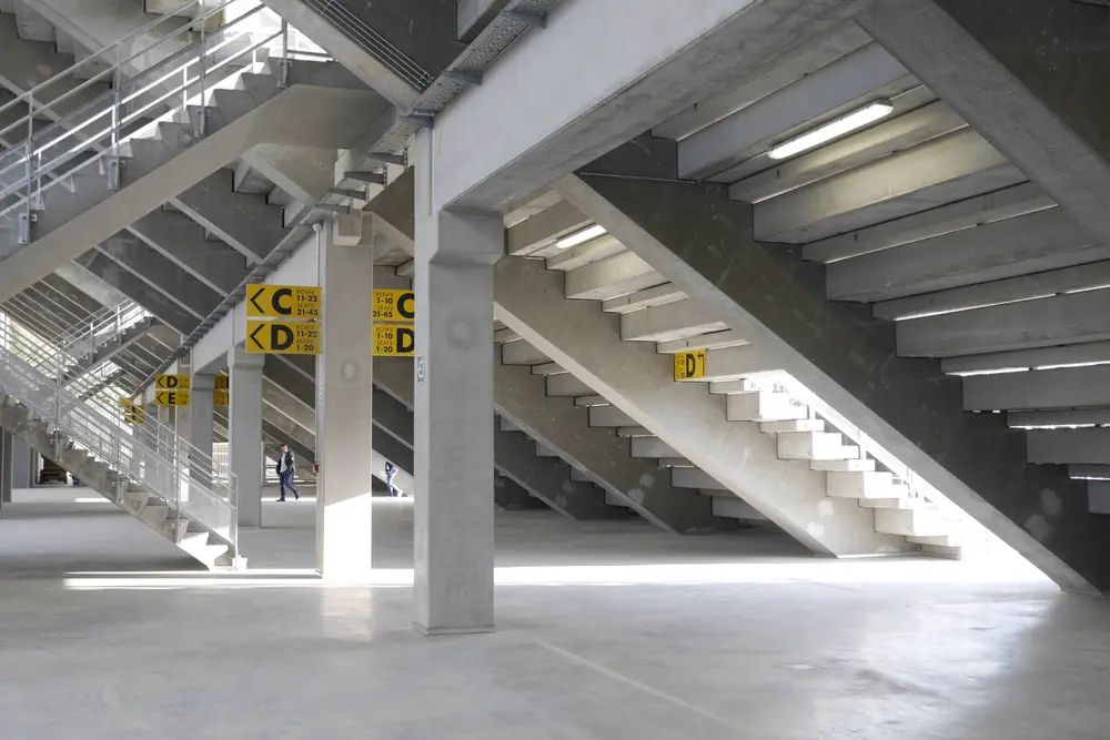 Tribune in Spa interieur