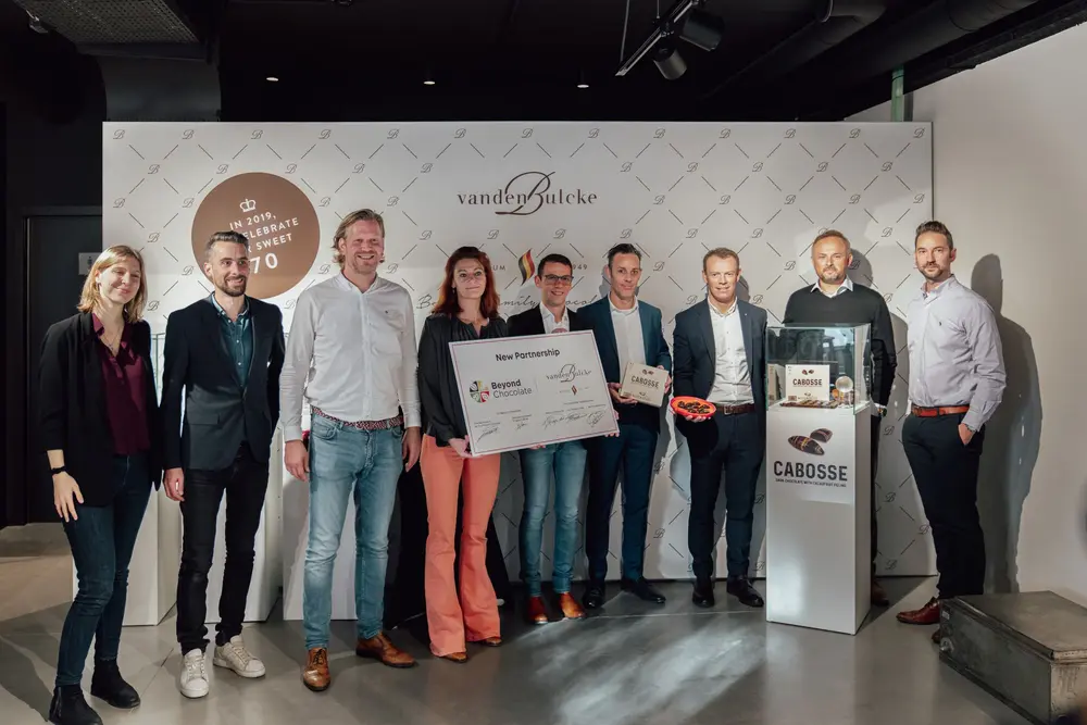 chocolatier vandenbulcke ondertekent beyond chocolate charter