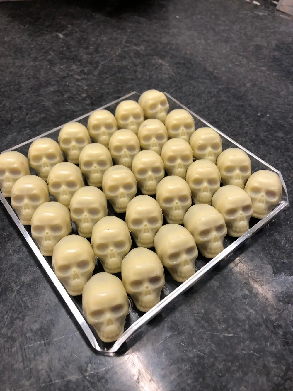 oostkampse praline met aardbeien degubel