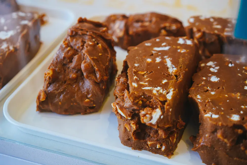 fudge van chocolade, sinaasappel en pecan