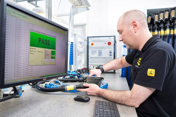 Kabelassemblage en kastenbouw Harting