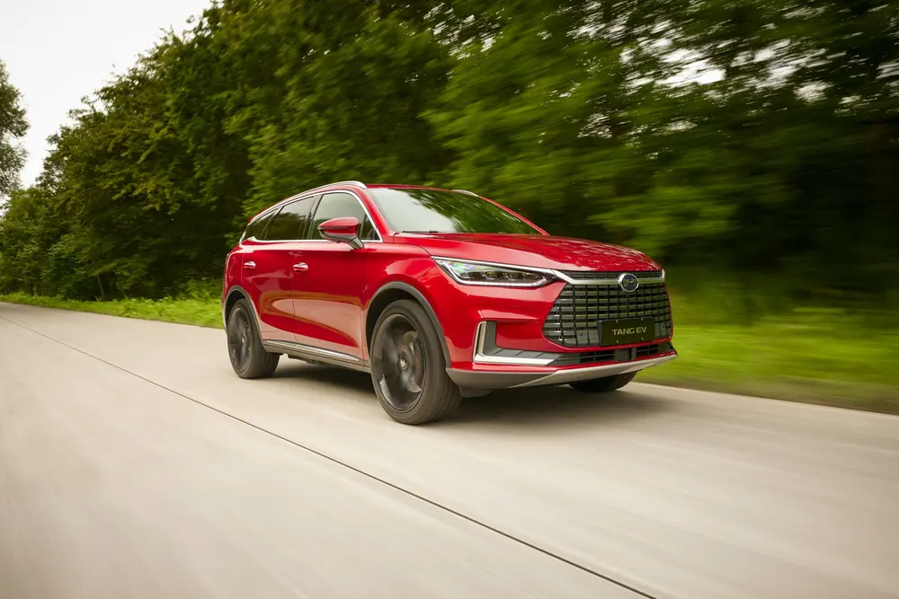 Rijtest BYD Tang EV 2