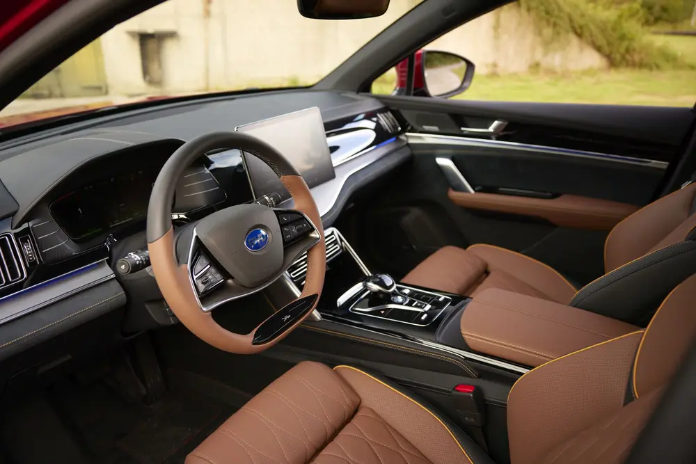 Rijtest BYD Tang EV 6