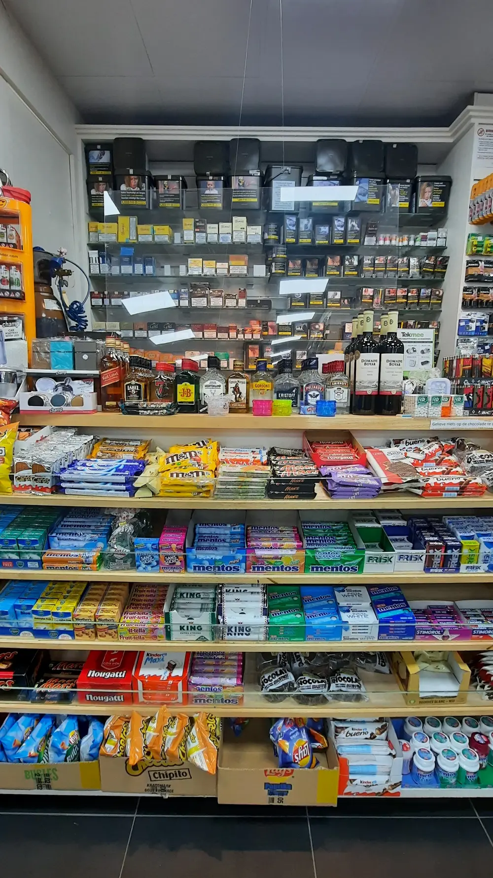 Kauwgom en frismakers aan de kassa