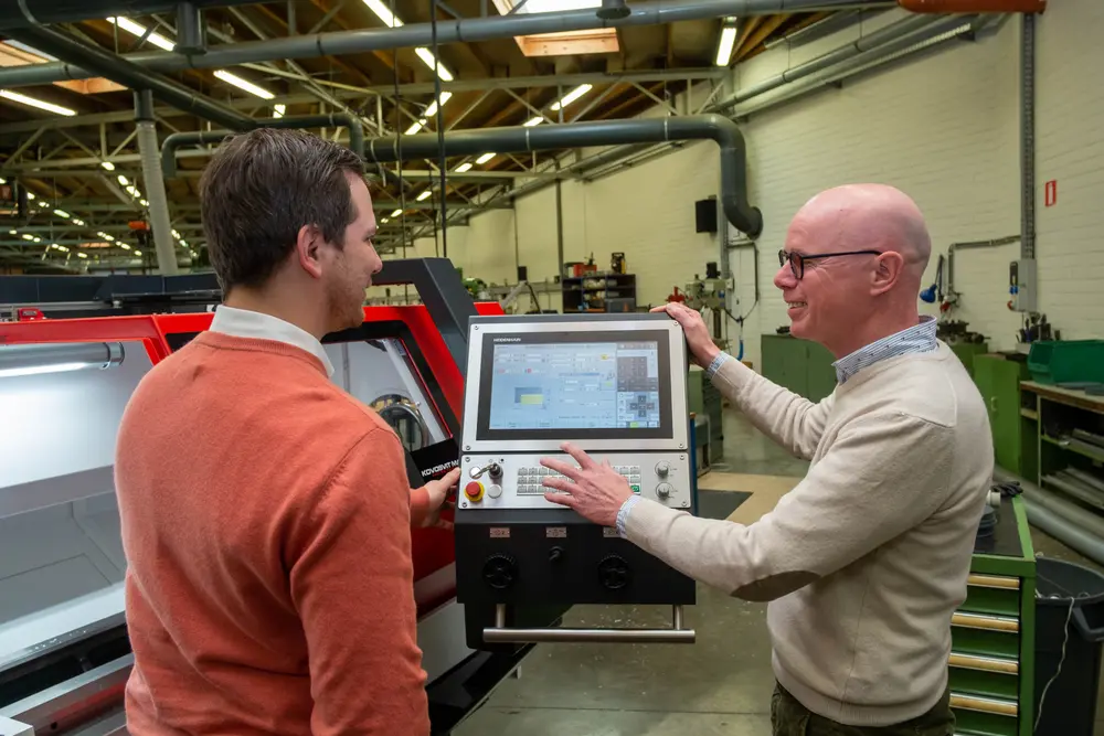 “Bij maatwerk is programmatietijd cruciaal”, stelt Jo Van Overwalle (rechts)