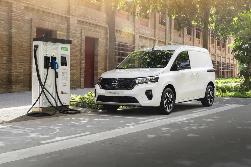 Rijtest Nissan Townstar Van EV 5