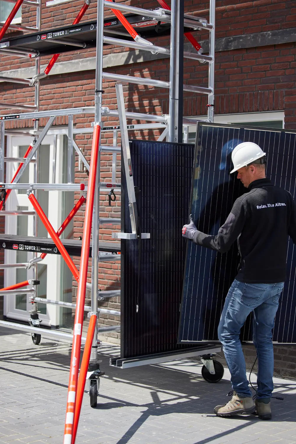 Altrex Shuttle veilig hijsen