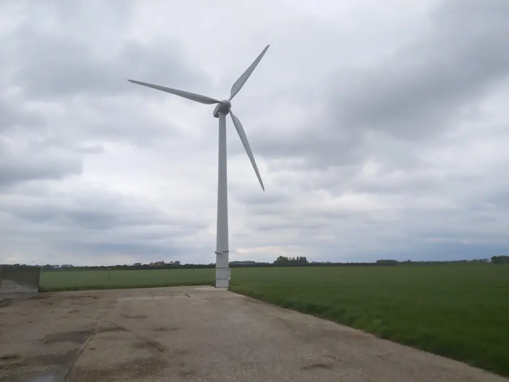 Windmolens worden bij voorkeur in open terrein geplaatst