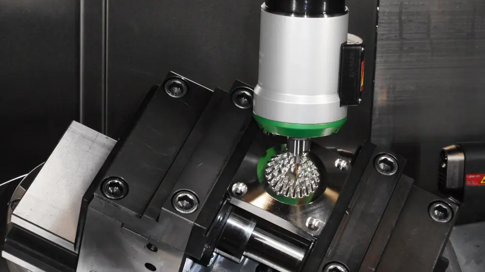 Viavorm matrijzen finesseeroperaties