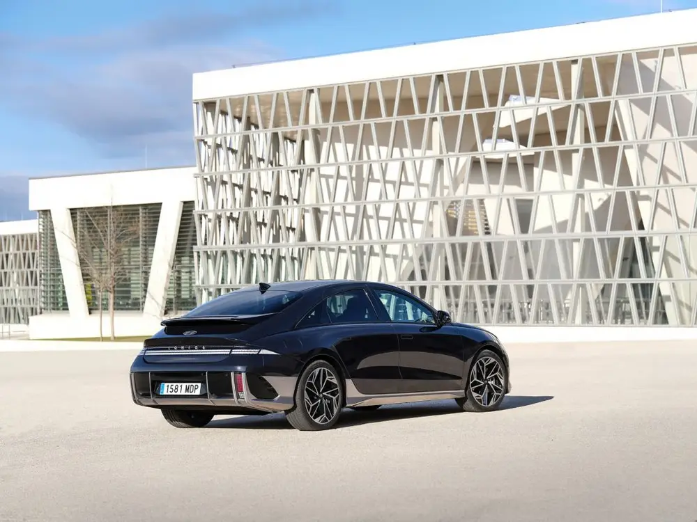 Rijtest Hyundai Ioniq 6 LR RWD 10