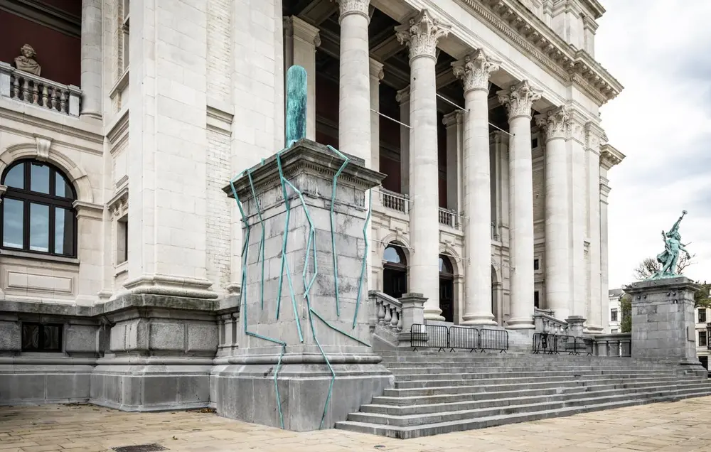 Mimesis door Lili Dujorie