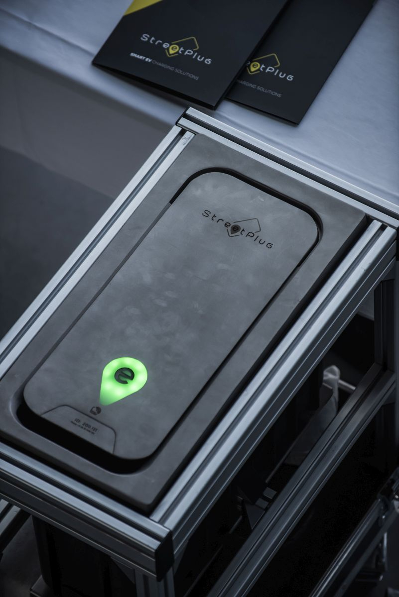 Streetplug