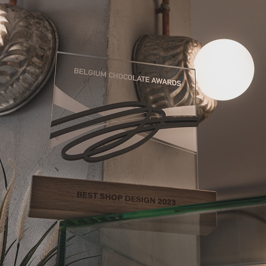 De Belgian Chocolate Award staat te pronken in de winkel © David van Acker