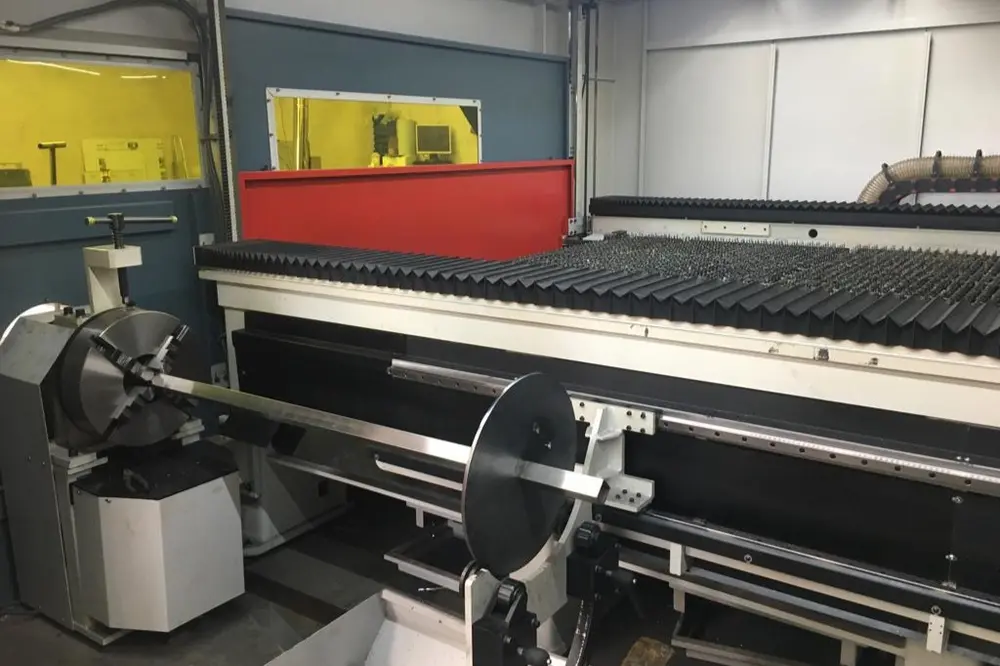 Lasersnijmachine Durma Metaalcomfort