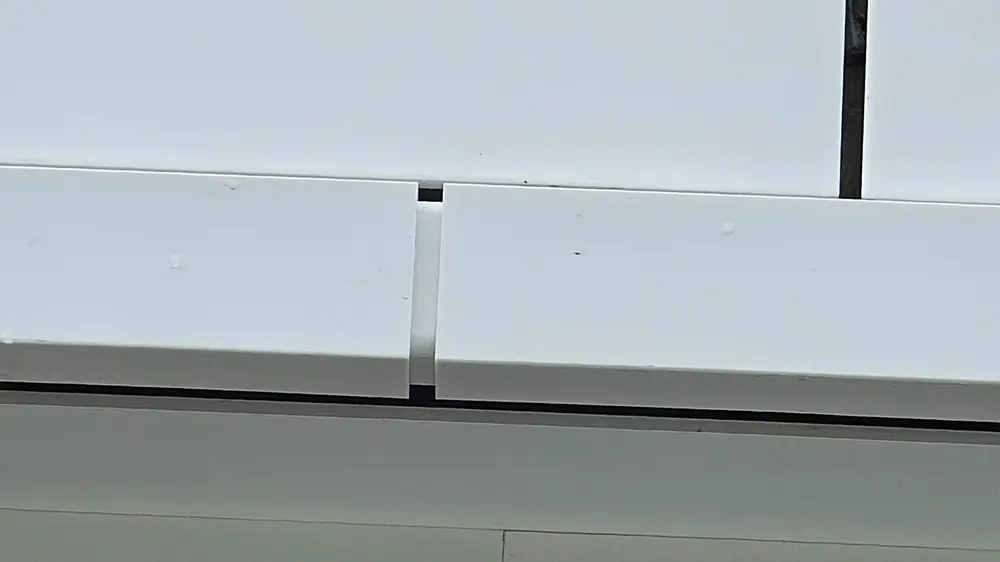 Detail balkjes Van Holder