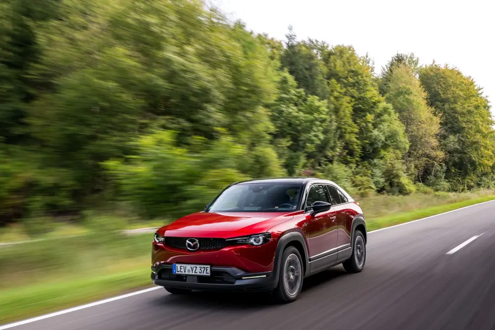 Rijtest Mazda MX-30 e-SkyActiv R-EV 2
