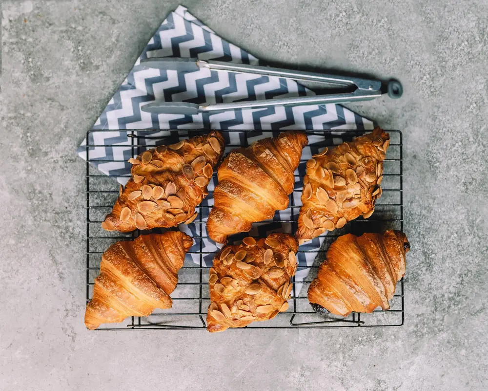 croissant extra beeld patisserie en bakkerijtrends