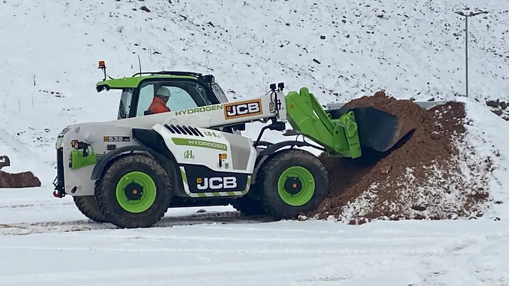 JCB-Belgium bouwmachine sneeuw