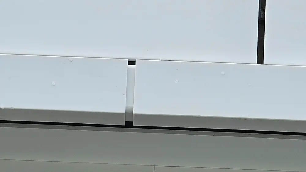 Detail latten gevel Van Holder