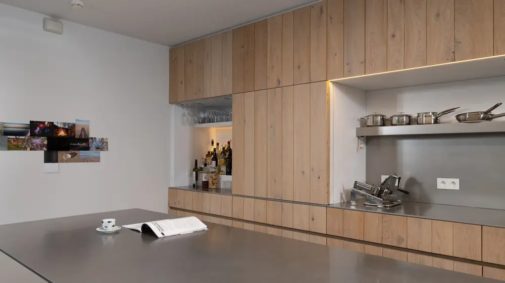 Loncke detail keuken hout en inox