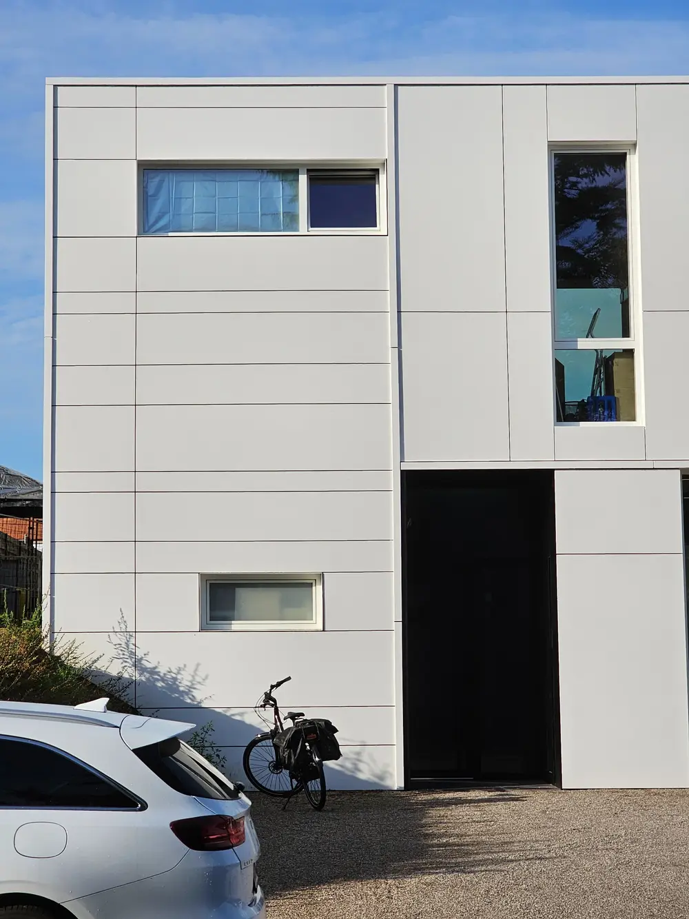 Van Holder detail zijkant Himacs