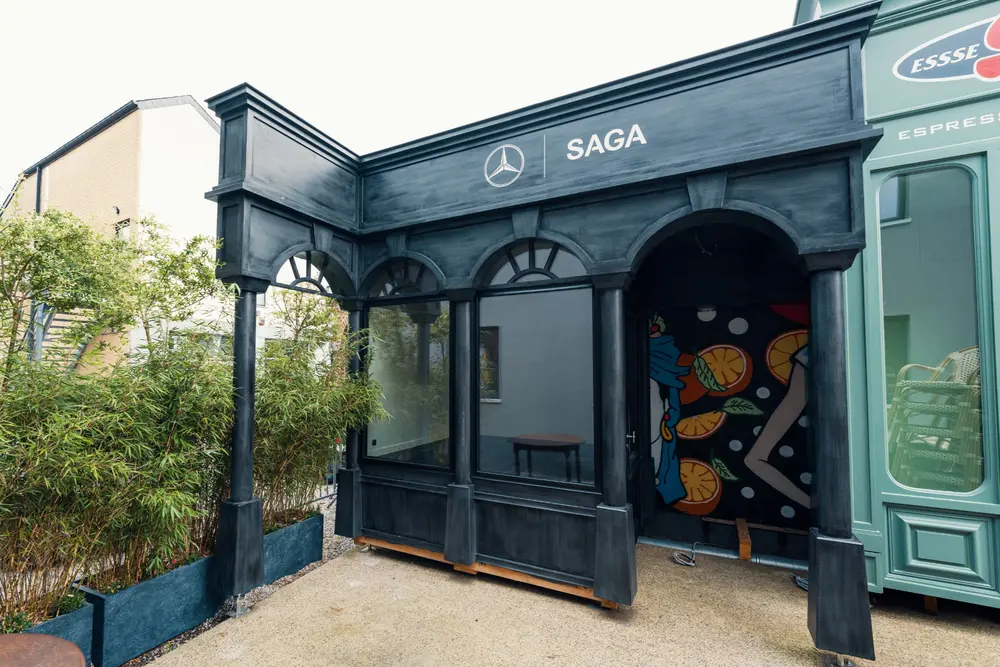 Goblet Mercedes gevel