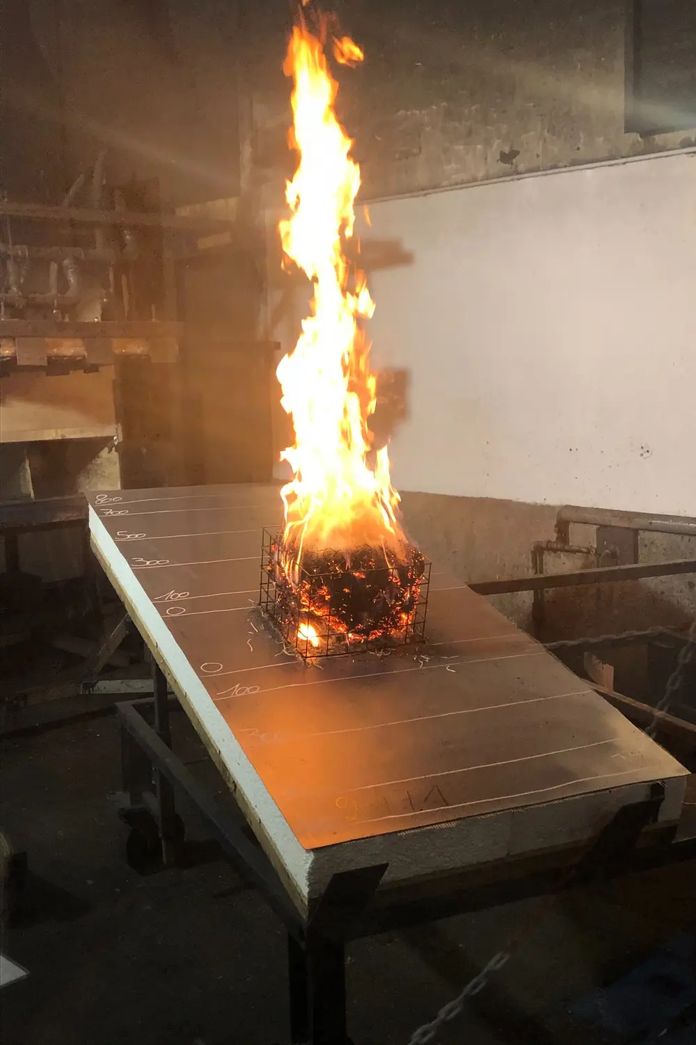 Brandtest Renolit BROOF