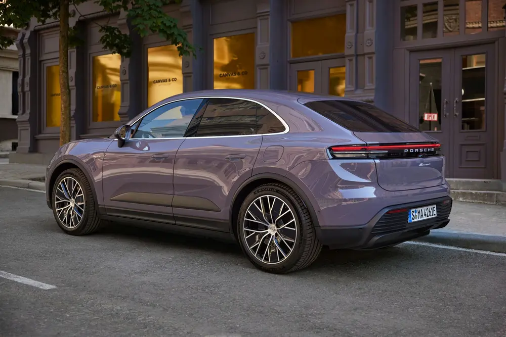 New Porsche Macan 4 & Macan Turbo 2