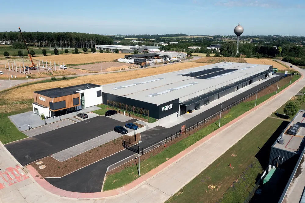 WAKO VA DE L’AVANT ET POURSUIT SON DÉVELOPPEMENT