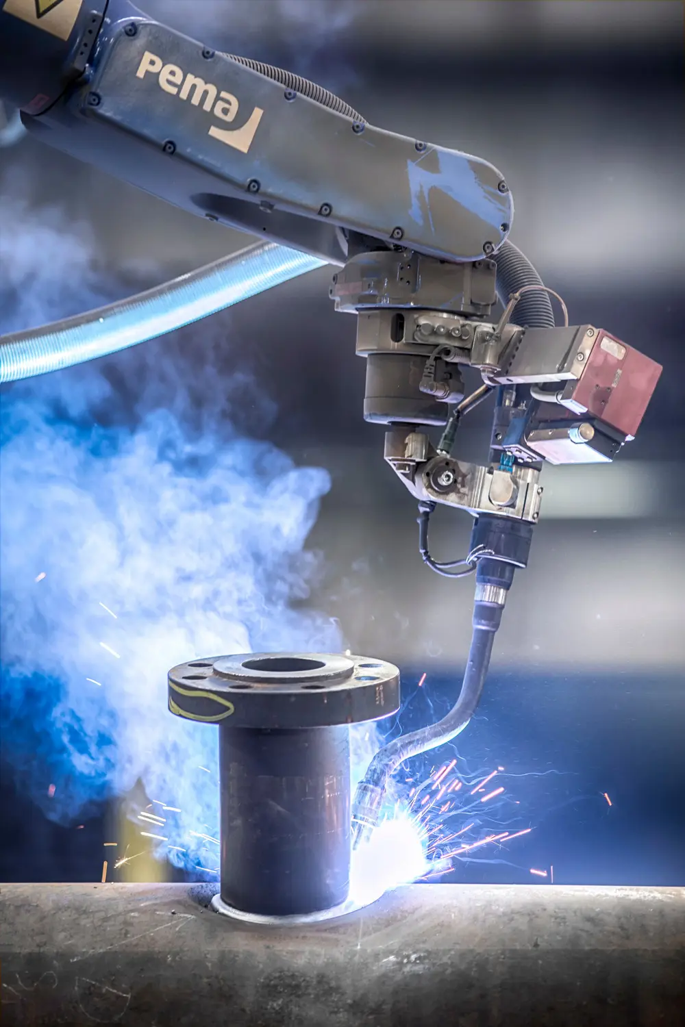 PEMA gerobotiseerd lasstation voor buismondstukken