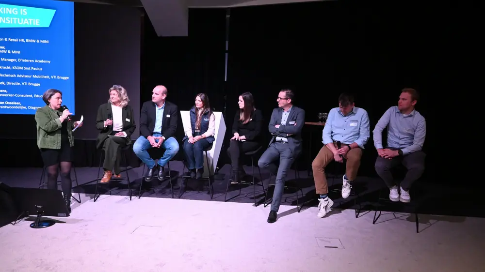 Een panelgesprek boog zich over de toekomst van het mobiliteitsonderwijs