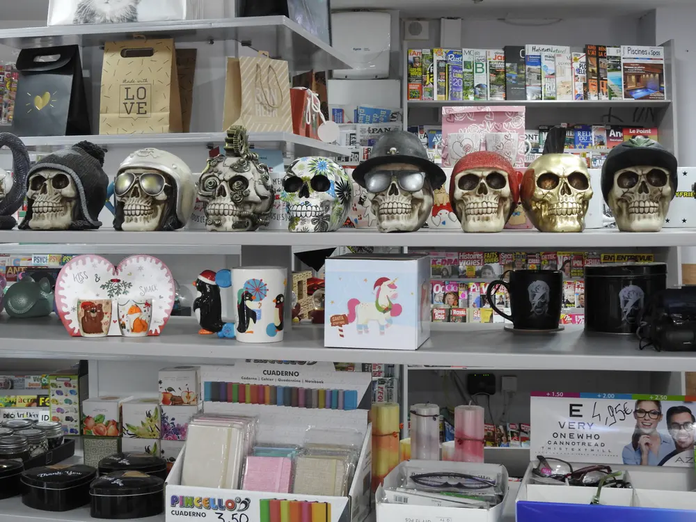 doodskoppen in de winkel