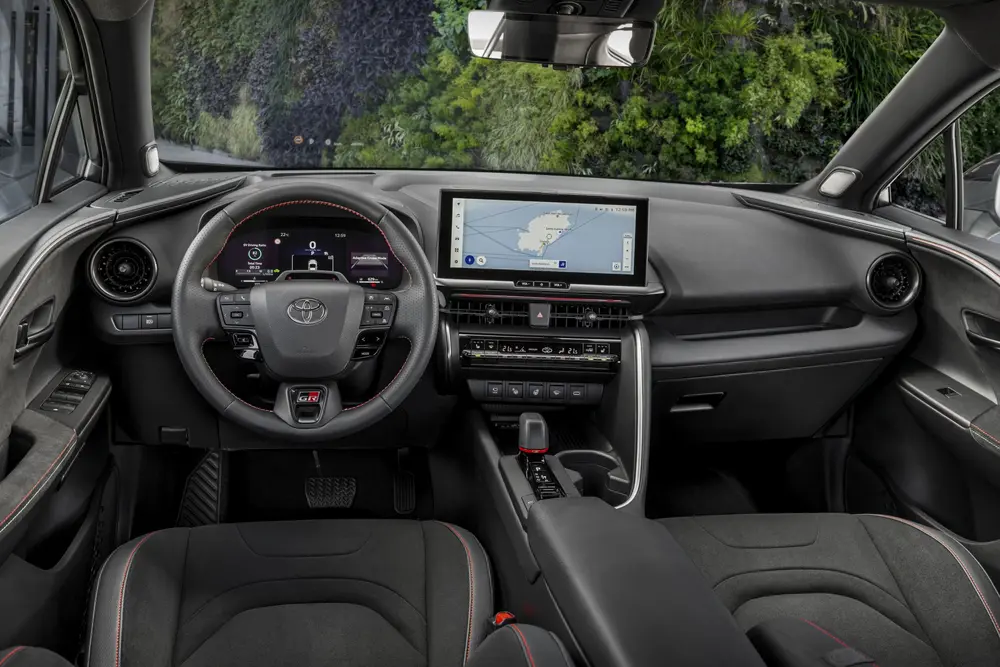 Rijtest Toyota C-HR HEV 2.0 2WD GR Sport 6