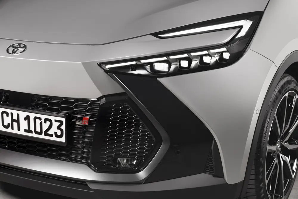 Rijtest Toyota C-HR HEV 2.0 2WD GR Sport 8