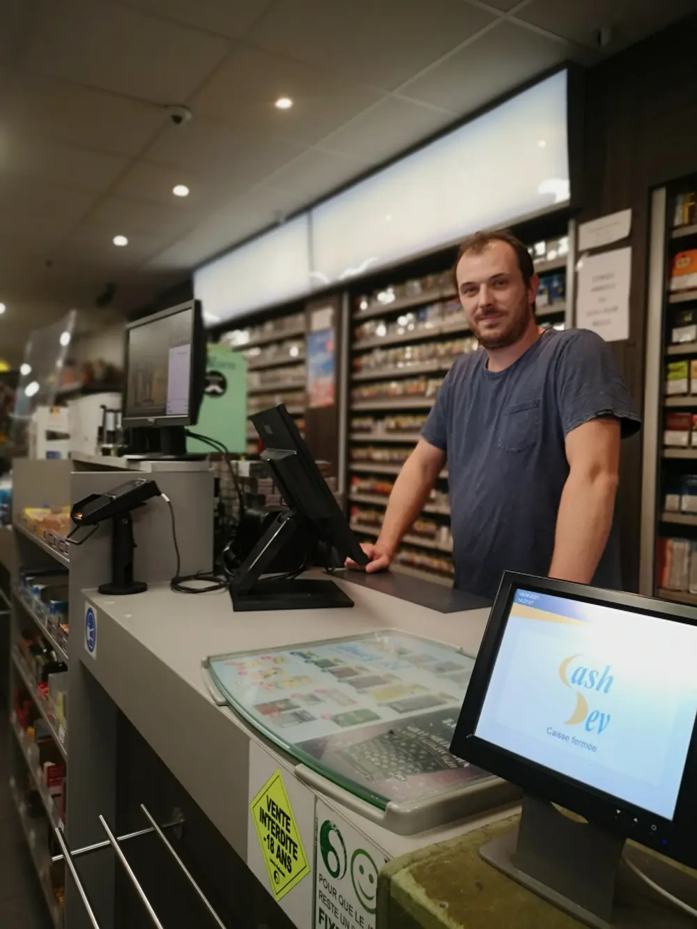 Kassa Slytio aan toonbank