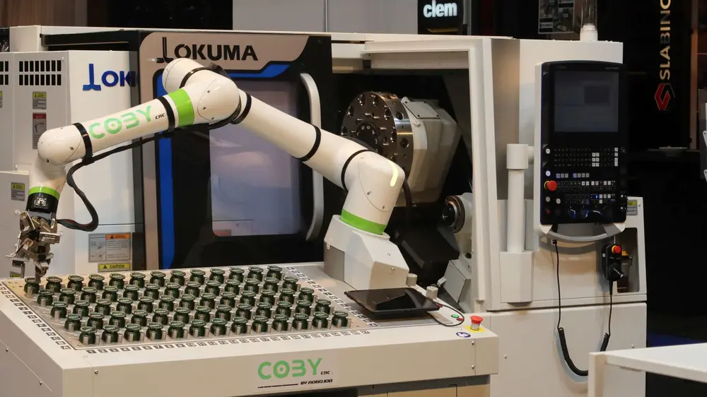 Okuma en RoboJob - CNC draaimachine